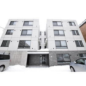 北海道札幌市北区北三十四条西８ 4階建 築2年6ヶ月