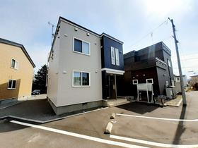 北海道函館市八幡町 2階建