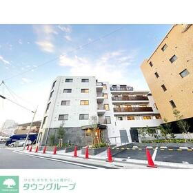 ウェルスクエア中野富士見町 5階建