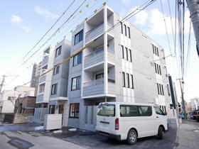 北海道札幌市中央区南八条西２２ 4階建 築5年4ヶ月