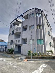 小松マンション（高須新町２－１１－５） 3階建
