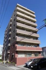 愛知県名古屋市千種区吹上１ 8階建