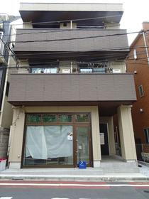 東京都港区東麻布２ 3階建 築6年9ヶ月