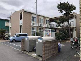 レオパレス松が岡ハイツＩＩ 2階建