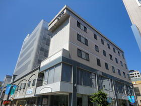 長野県松本市中央１ 6階建 築26年