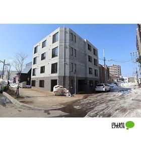 北海道札幌市西区発寒九条１３ 4階建 築2年4ヶ月
