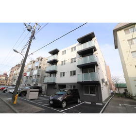 北海道札幌市西区二十四軒三条６ 4階建 築6年3ヶ月