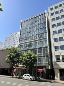 北海道札幌市中央区北四条西６ 地上12階地下1階建 築61年9ヶ月