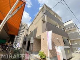 大阪府松原市上田１ 築9年8ヶ月 3階建