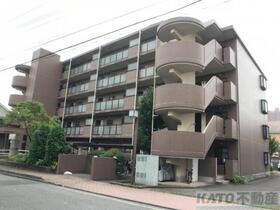 神奈川県相模原市緑区橋本５ 5階建