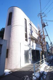 東京都狛江市東和泉１ 3階建 築39年5ヶ月