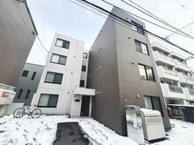 北海道札幌市豊平区平岸三条９ 4階建 築5年2ヶ月