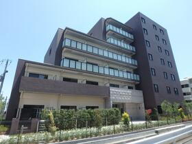 Ｌａ・Ｄｏｕｃｅｕｒ西宮北口 8階建