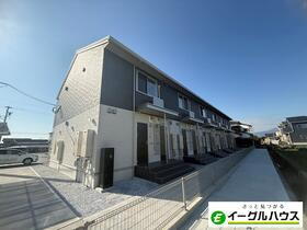 Ｄ－ＲＯＯＭ　ＣＥＬＩＮＥ　Ａ棟 2階建