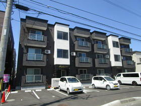 北海道札幌市北区屯田六条１０ 3階建 築9年9ヶ月
