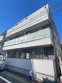 東京都品川区豊町４ 3階建 