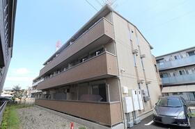 エスカーサ 3階建