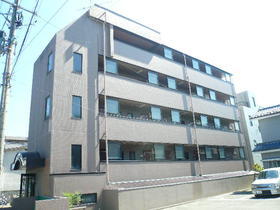 アモール 4階建