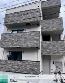 福岡県福岡市東区和白４ 3階建