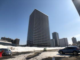 北海道札幌市東区北五条東１０ 28階建 築3年7ヶ月