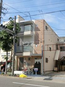 愛知県名古屋市中区新栄３ 3階建 築10年3ヶ月