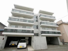 北海道札幌市豊平区平岸二条１ 4階建 築13年4ヶ月