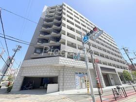 ラクラス新大阪 10階建