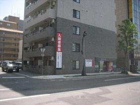 北海道札幌市中央区北一条西１０ 11階建 築16年5ヶ月