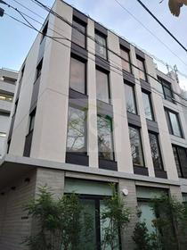 東京都目黒区目黒２ 地上4階地下1階建 築3年11ヶ月