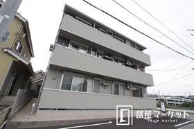 愛知県豊田市浄水町伊保原 3階建