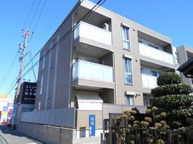愛知県北名古屋市弥勒寺東２ 3階建 築7年10ヶ月