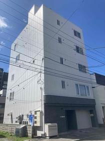 北海道札幌市中央区南十四条西８ 5階建 築31年5ヶ月