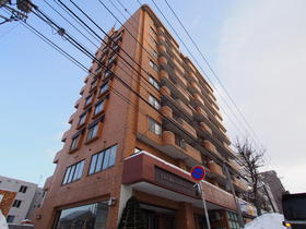 北海道札幌市豊平区平岸三条１３ 10階建 築36年4ヶ月