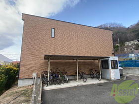 兵庫県神戸市東灘区本山北町６ 2階建