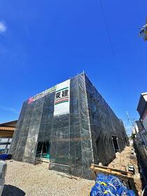 大阪府泉大津市二田町２  2階建