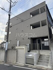 千葉県松戸市秋山１ 3階建 築2年6ヶ月