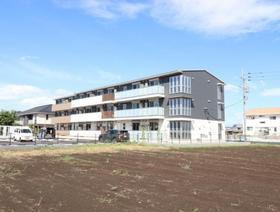 熊本県熊本市東区長嶺東４ 3階建