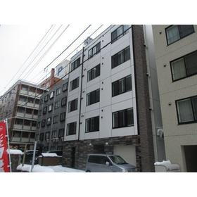 北海道札幌市中央区南五条西９ 5階建 築6年7ヶ月