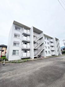 和歌山県新宮市田鶴原町２ 3階建