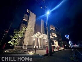 群馬県前橋市紅雲町２ 3階建 