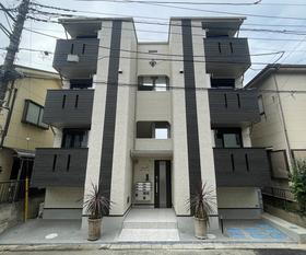 埼玉県さいたま市中央区下落合６ 3階建 築1年1ヶ月
