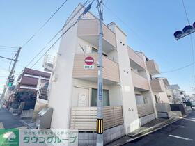 東京都三鷹市井口１ 3階建