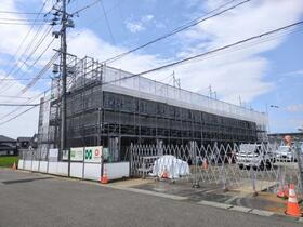 福島県福島市大森字唐橋 2階建 