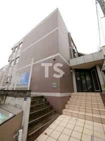 神奈川県横浜市港北区大曽根台 3階建 築15年8ヶ月