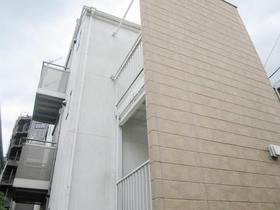 東京都立川市富士見町１ 3階建 築18年4ヶ月