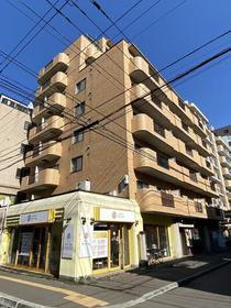 北海道札幌市中央区大通西２３ 9階建 築36年2ヶ月