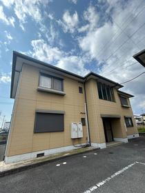 兵庫県姫路市飾磨区今在家北３ 2階建 築24年9ヶ月