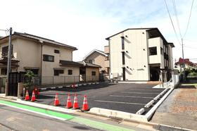 埼玉県上尾市柏座１ 3階建 築1年9ヶ月