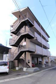 愛媛県東温市則之内乙 3階建 築24年10ヶ月