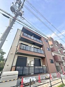 Ｄ　ｐｏｒｔａ　ｅｔｅｒｎｏ 3階建